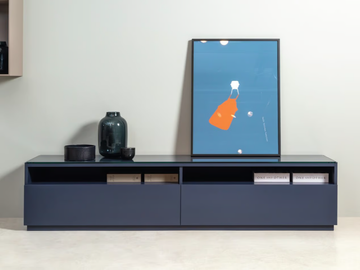 ROLF BENZ 9200 STRETTO - Low wooden TV cabinet with drawers by Rolf Benz - view 2